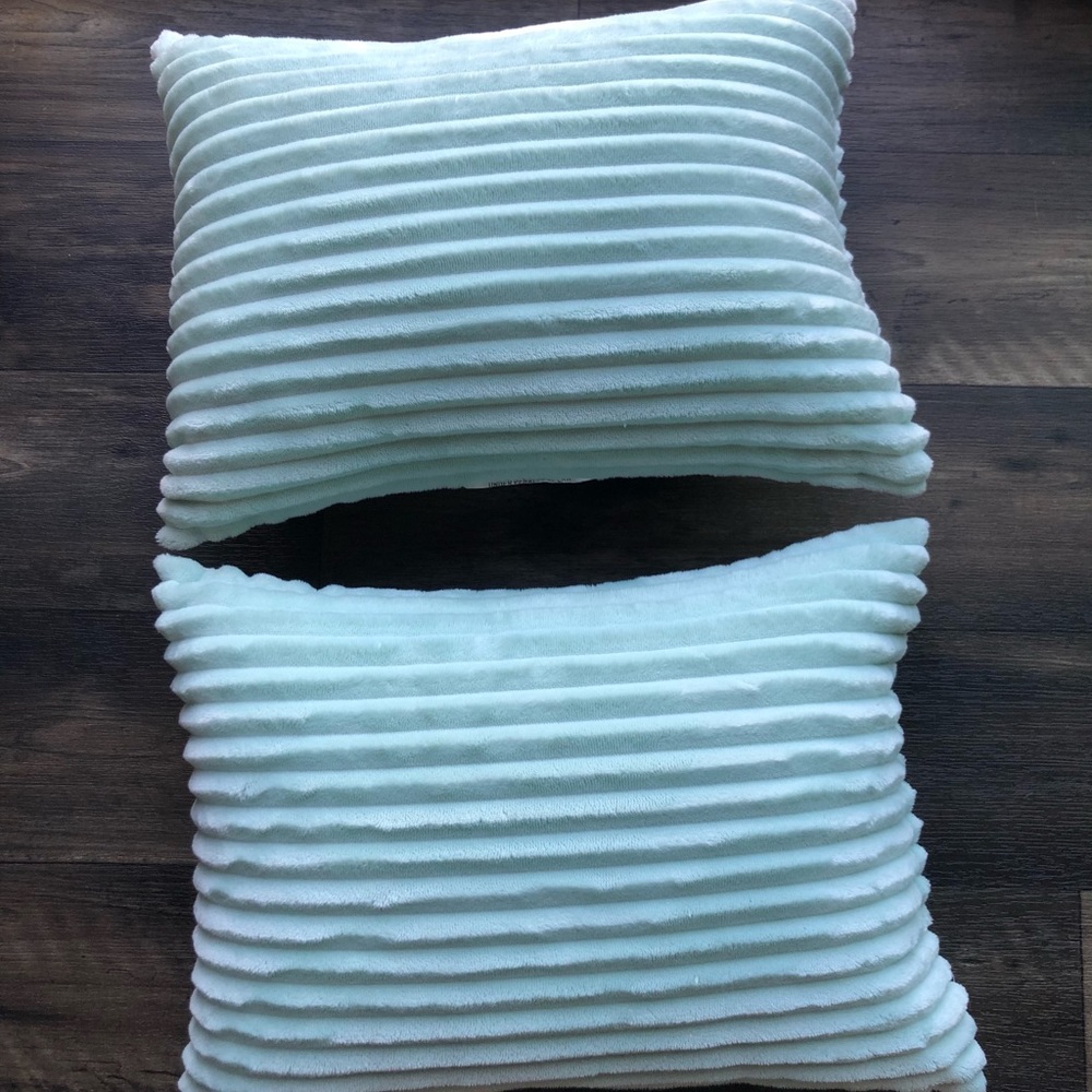 Home decor pillows